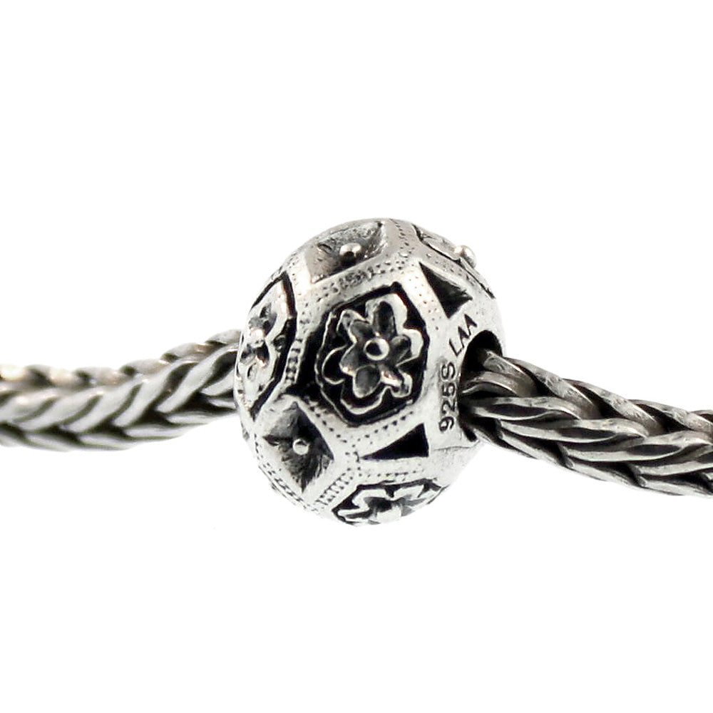 ご予約品】 trollbeads 天然石2点 ご予約品】 trollbeads 2点