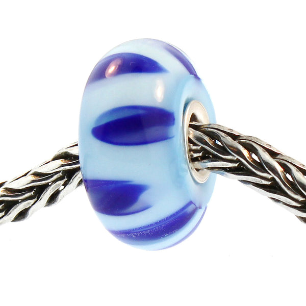 61153 Bluish Shadow