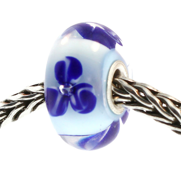 61156 Light Blue Flower