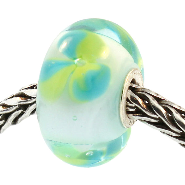 61167 Ice Blue Flower
